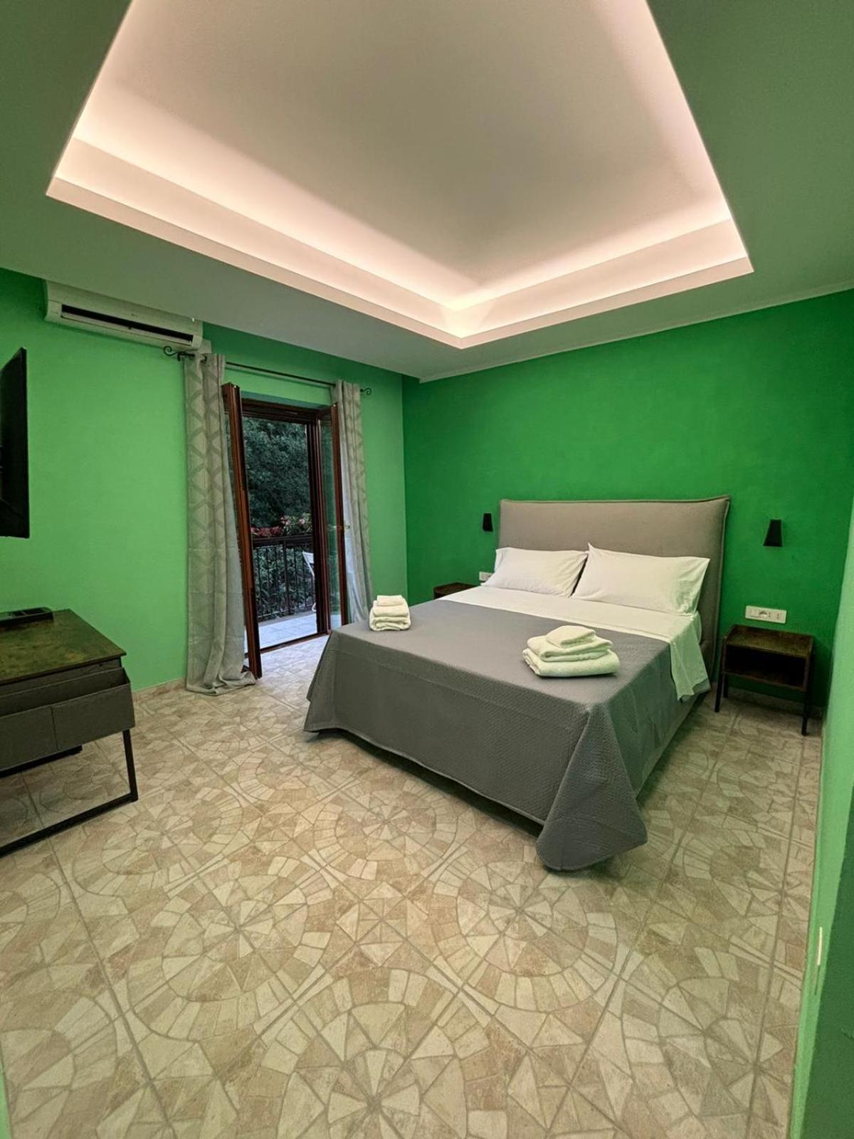 Domus Arco Romano Guest House إيتري المظهر الخارجي الصورة